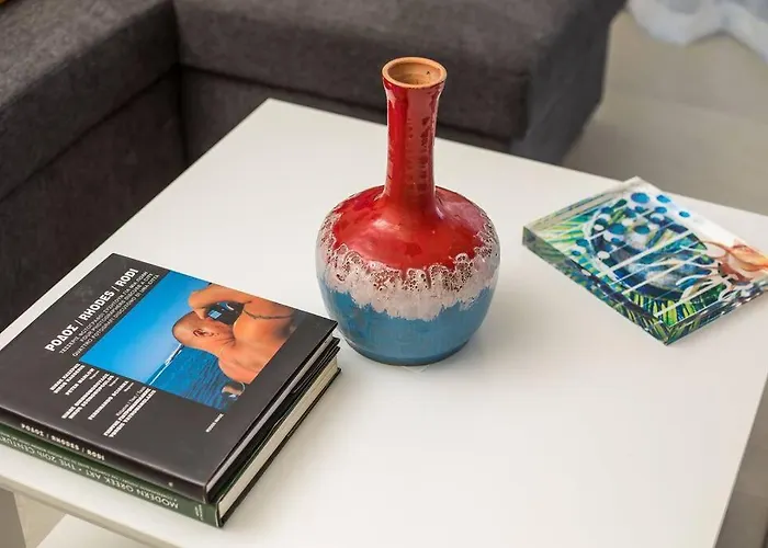 شقة Cozy In The Heart Of Rhodes Center *