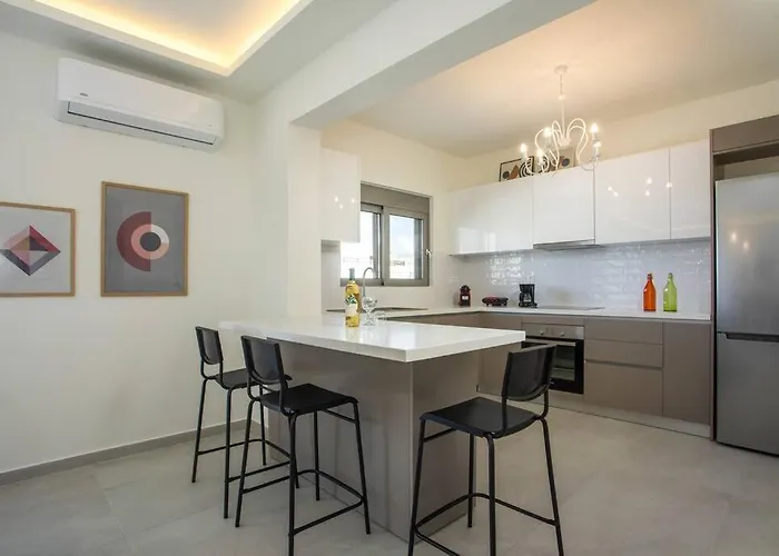 Cozy In The Heart Of Rhodes Center 아파트 Rhodes City